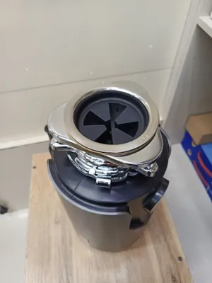 Кухонный измельчитель отходов 1