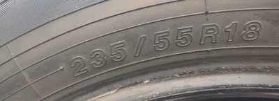 Продаётся шина Yokohama 235/55 R18 1