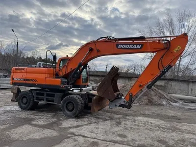 Doosan 210 talik arendaga beriladi holati ideal. Kovish 1 kubalik 1