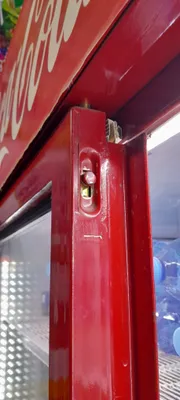 Холодильник Coca-Cola для магазинов 2