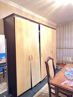 Shkaf sotiladi