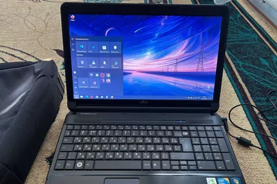 Fujitsu Lifebook AH530 1