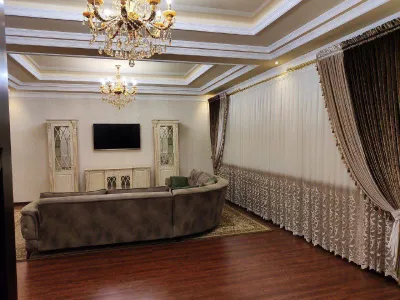 5-комнатная квартира, 200 м², Мирзо Улугбек 1