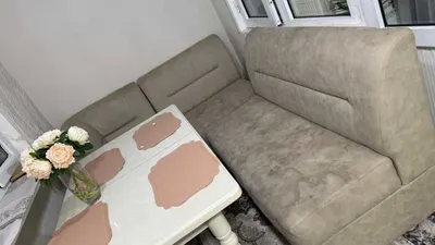 Oshxona uchun ugalok сехоли 2та пуфикиям бор