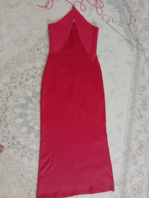 1marta kiyilgan vecherniy juda chiroyli koʻylak 1
