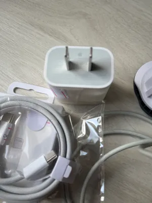 Зарядка для iPad 20W Apple, для всех моделей iPad 1