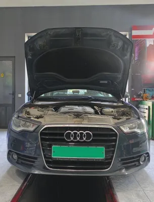 AUDI A6 avtomobilida motor moyi va filtrlarini almashtirish 1