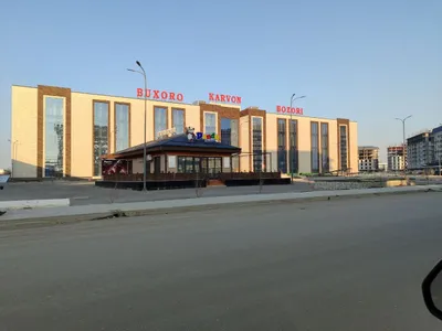 Buxoro Siti shahrida, asosiy yo‘l bo‘yidagi ikki qavatli do‘konni shoshilinch sotaman 1