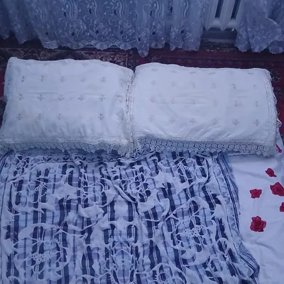 2 Ta Yostiq jildlari Sotiladi.