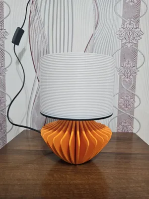 Yoritish lampasi. 3D-printerda chop etilgan 1