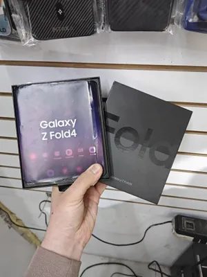 Samsung Z Fold4. 12/512GB 1