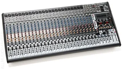 40 kanalli Allen Heath GL 2800 mikseri.