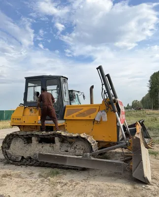Buldozer Xcmg TY160 sotiladi 1