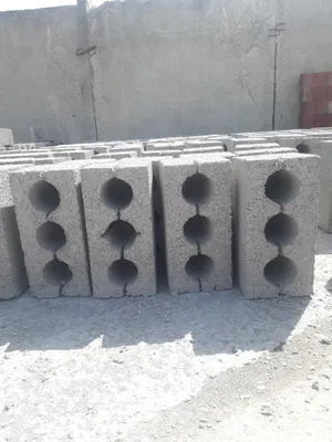 Qurilishga shlakabloklar bor. 1