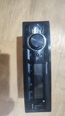 Pioneer S215BT magnitolasi 1