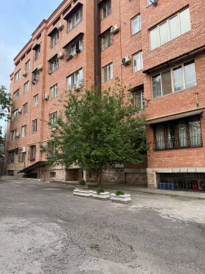 3-комнатная квартира в новостройке на Паркентском 1