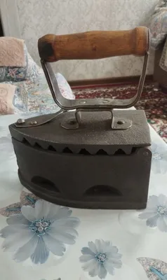 Продается без проводной утюг,старинный,чугунный,19 век. 1