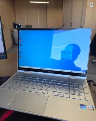 HP ENVY x360 Convertible 15 (Core i7-1165G7 / 8GB RAM / 256GB SSD) 1