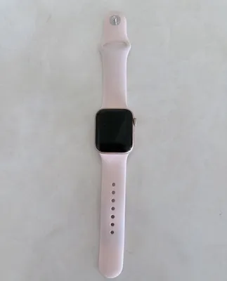 Apple Watch sotiladi karobka dakumenti bor roziviy rangda ishlaydi zur 1