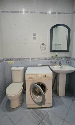 Uy 1
