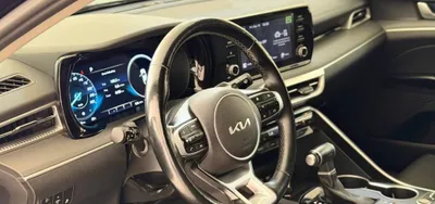 Kia K5 2023 yil ishlab chiqarilgan 1