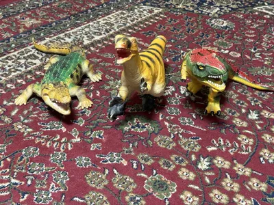 Dinozavr o‘yinchoqlari 1