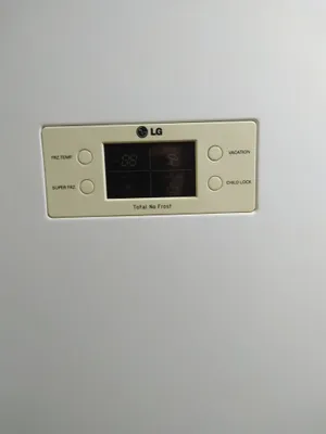 Продам холодильник LG Двухкамерный. 1