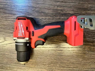 Milwaukee M18 shrupavyort 1
