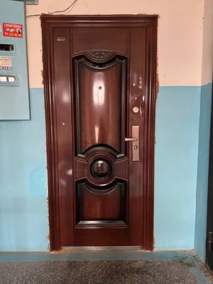 БУ эшиклари сотилади 1