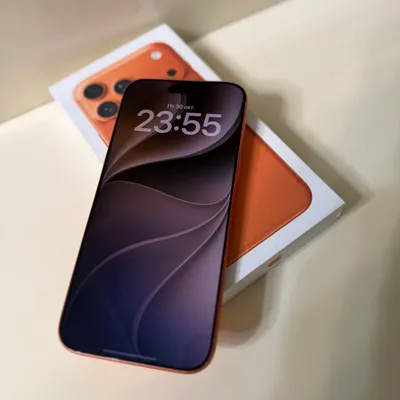 iPhone 17 Pro Max 256 GB Cosmic Orange 1