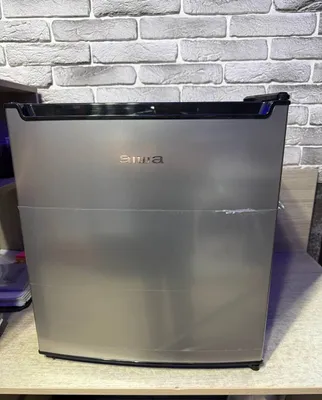 Холодильник мини 50. AIWA 1