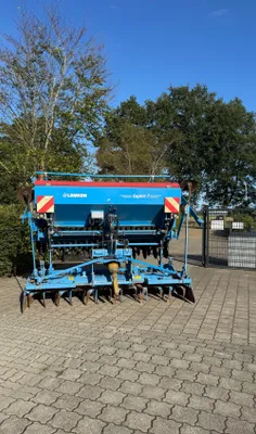 Сеялка Lemken Saphir 7, тянет Belarus, New Holland, John Deere 1