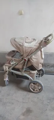 Bolalar aravachasi sotiladi