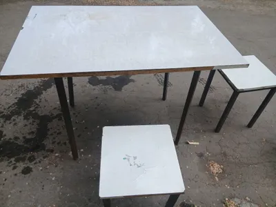 3 ta stul bilan komplekt stol sotiladi. 1