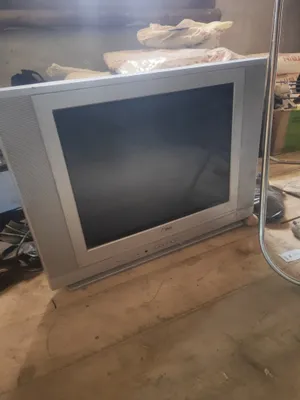 LG FLATRON HD markali televizor sotiladi.