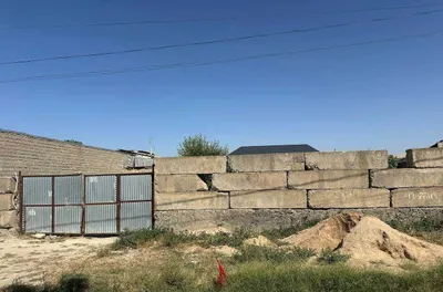 В Самаркандском районе, махалля Бузи, продаётся участок 12,8 сотки 1