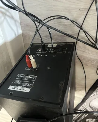Колонка Microlab в хорошем состоянии 1