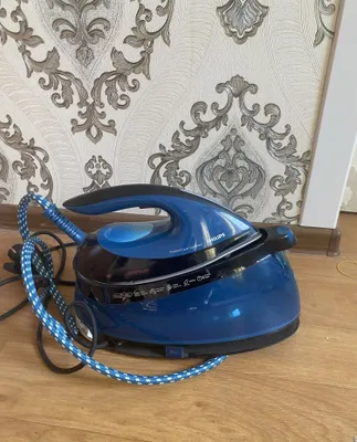 Паровой утюг Philips PerfectCare Compact 1