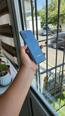 Samsung Galaxy s20 1