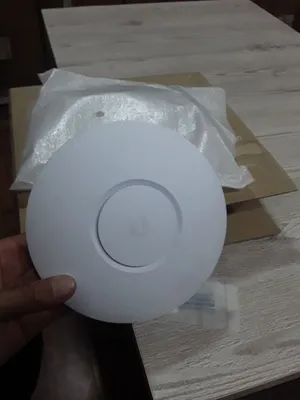 Internet tarqatuvchi qurilma 1