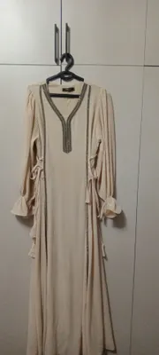 koʼylak vecherniy holati yaxshi 2 kiyilgan 1