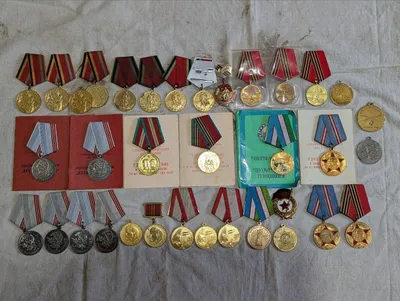 Продам юбилейные медали 1