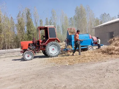 T25 traktor pat-pat 1