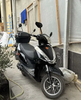 Sukuter sevenmotor. 1