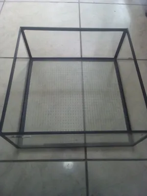 Tayyor akvariumlar va terrariumlar mavjud. 1