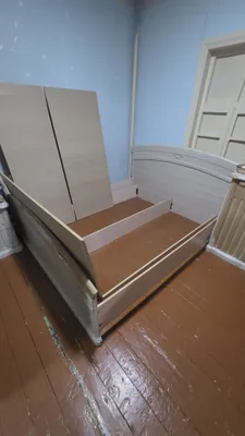 Спальный гарнитур срочно продаётся 1