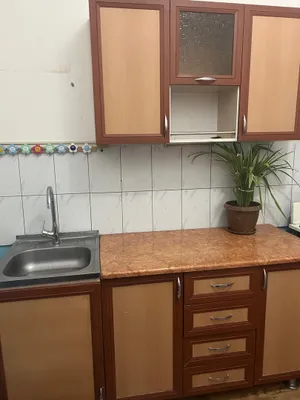 Mebel, gaz plitasi, dahliz mebeli, umumiy narxi 1200.000 1