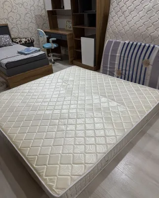 2*2 o‘lchamdagi ortopedik matras sotiladi. Deyarli yangi