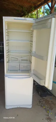 Холодильник Indesit, две камеры 1