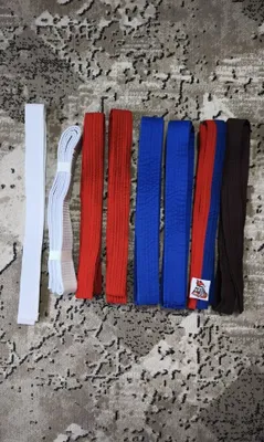 Taekvondo kamarlari | Yangi oq kamar — 50 000, qolganlari 30 000
